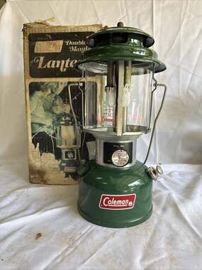 Coleman Lantern 220J Double Mantle - 11/76 W/ Original Box Tested And Working.